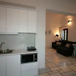 La Noi Éxo Goniá