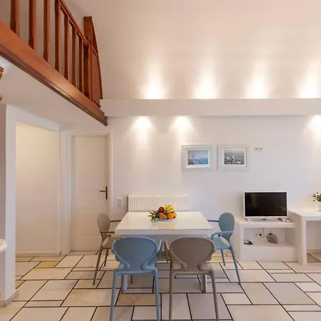 La Noi * Éxo Goniá