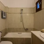 La Noi * Éxo Goniá